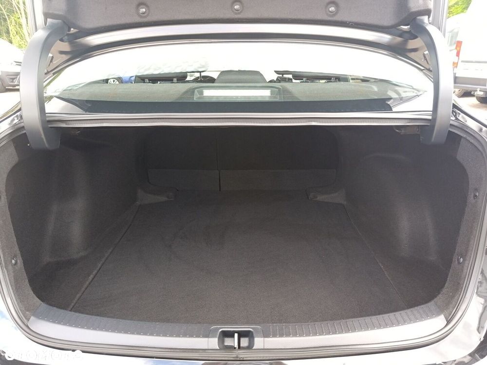 Toyota Corolla 1.8 Hybrid Comfort - 15