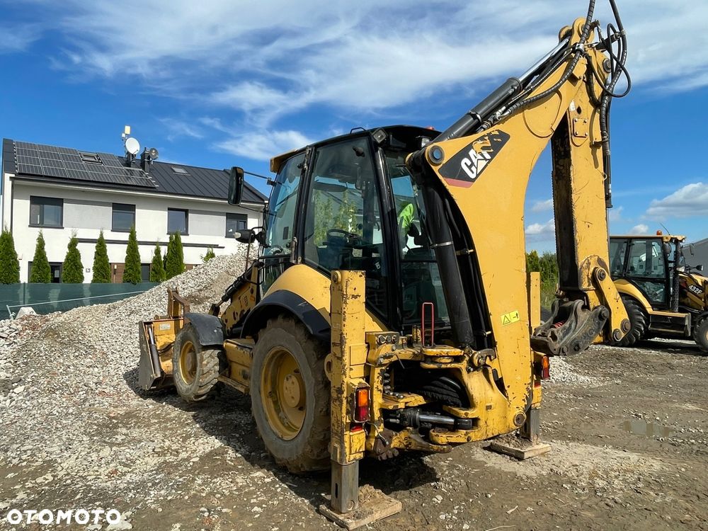 Caterpillar 428E - 2