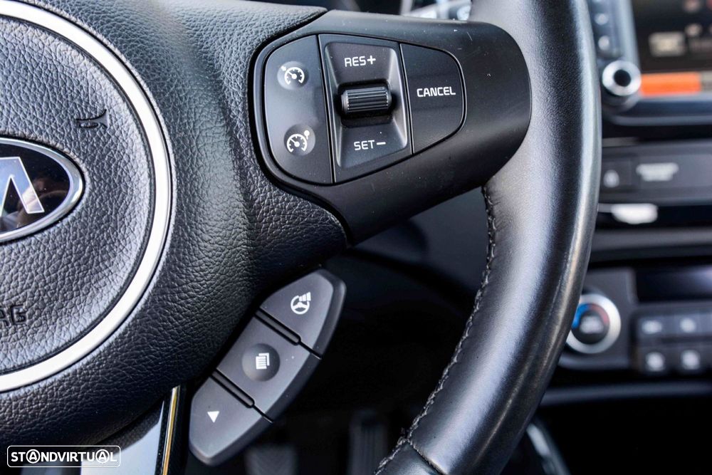Kia Carens 1.7 CRDi ISG EX - 19