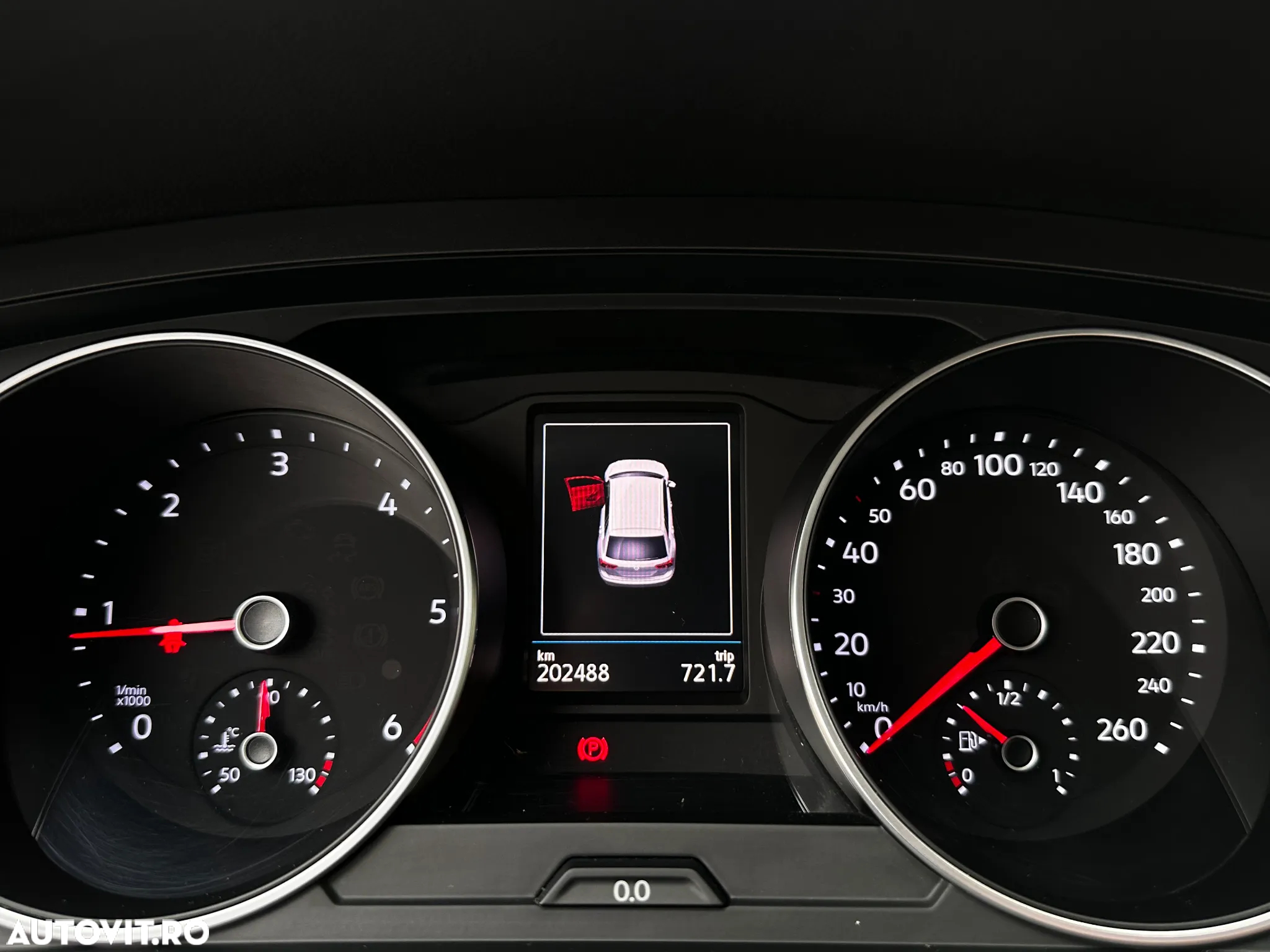 Volkswagen Tiguan 2.0 TDI SCR 4MOTION DSG R-Line - 8