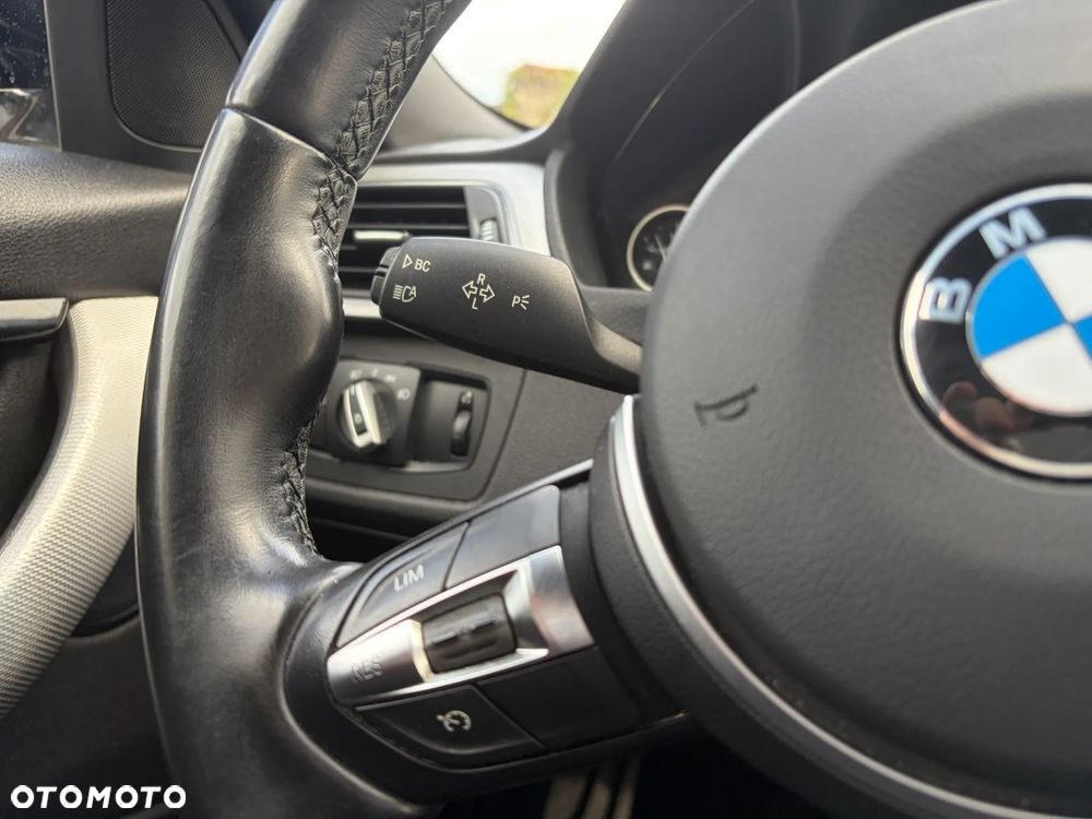 BMW Seria 3 318d Edition M Sport Shadow - 27