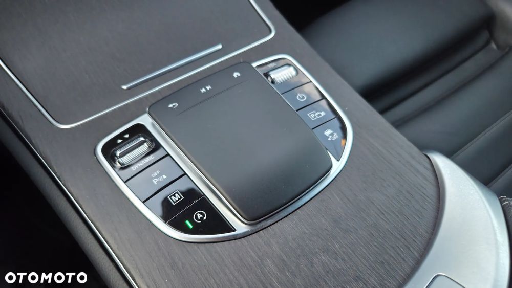 Mercedes-Benz GLC 200 d Business Edition - 24