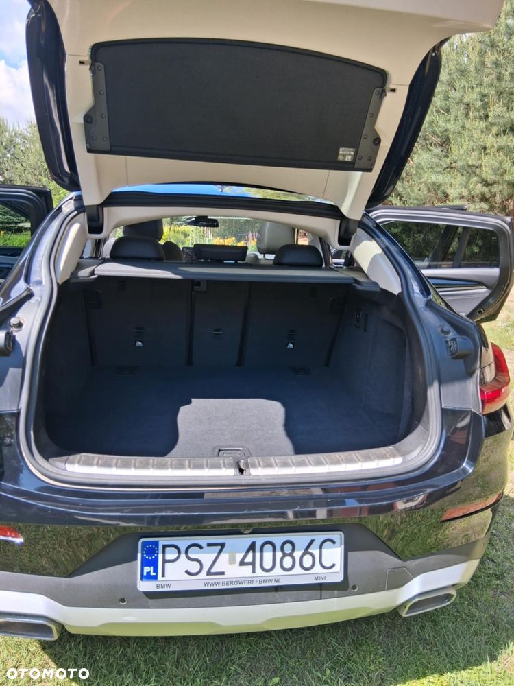 BMW X4 xDrive20d - 10