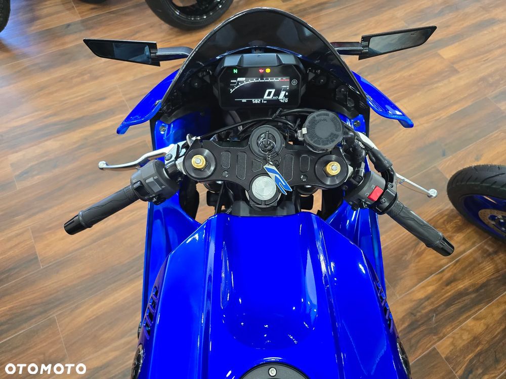 Yamaha R7 - 4