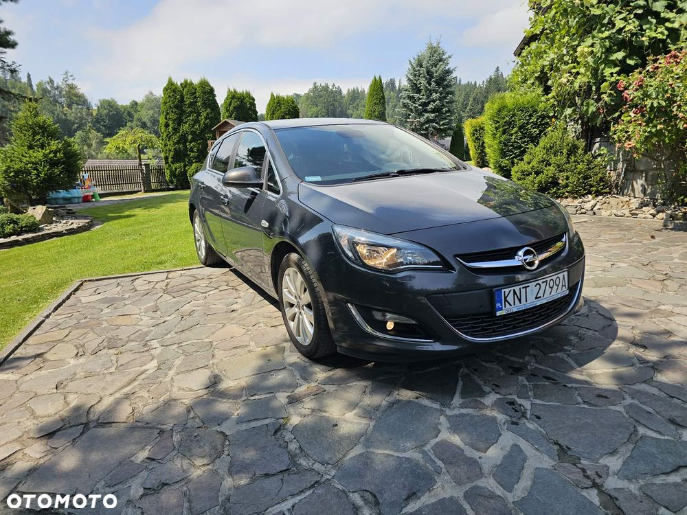 Opel Astra 1.4 T Cosmo - 3
