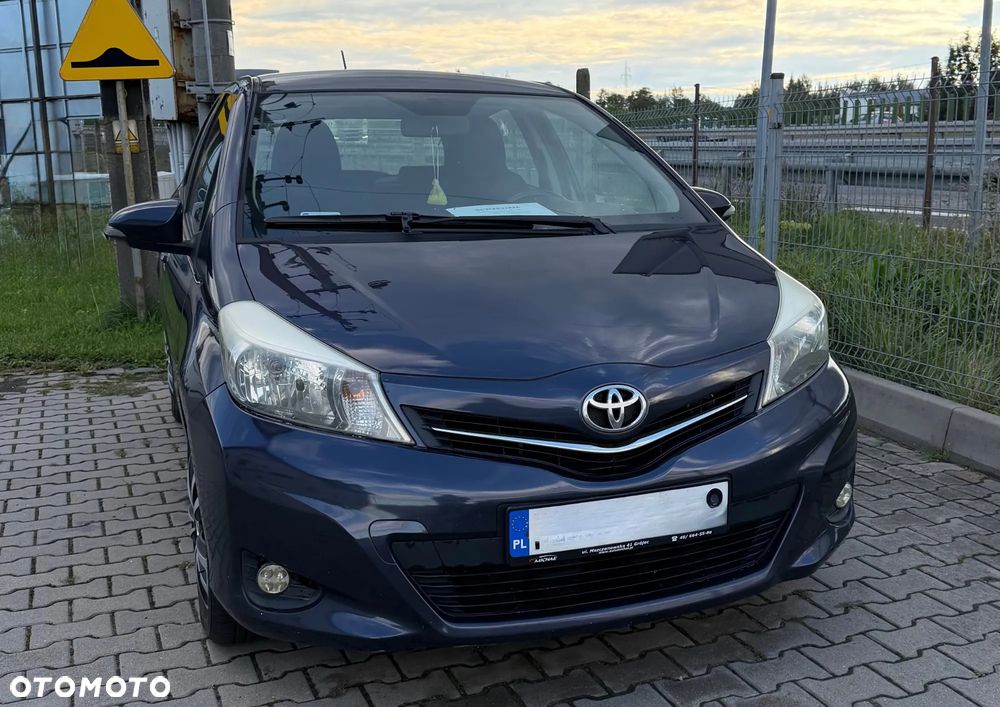 Toyota Yaris - 1