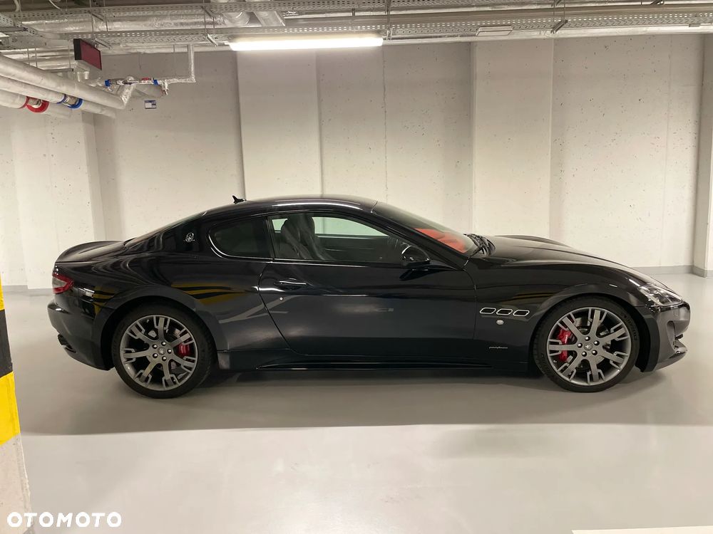 Maserati GranTurismo S Automat - 6