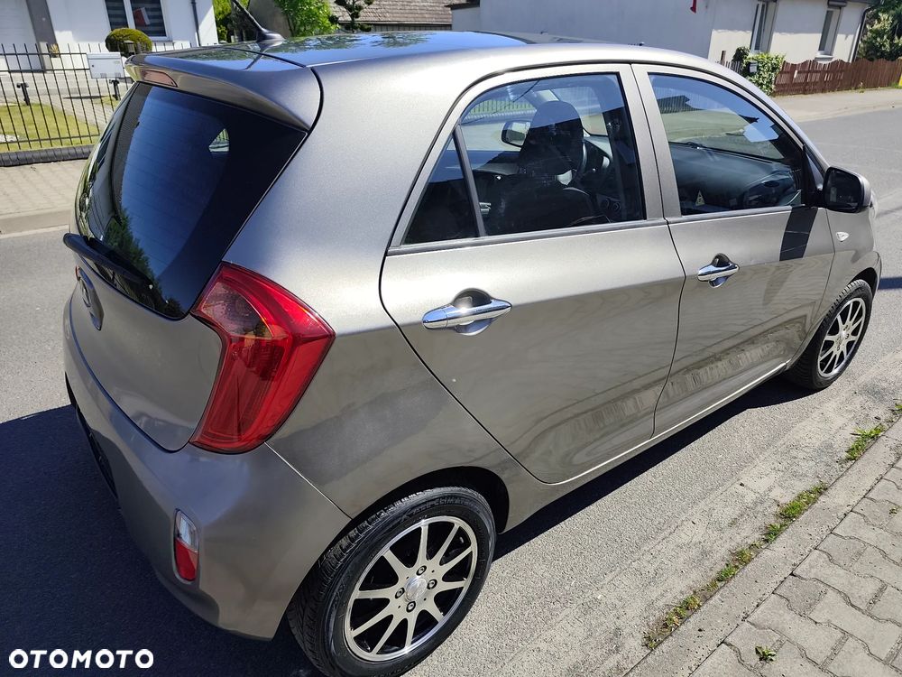 Kia Picanto 1.0 Dream Team Edition - 5