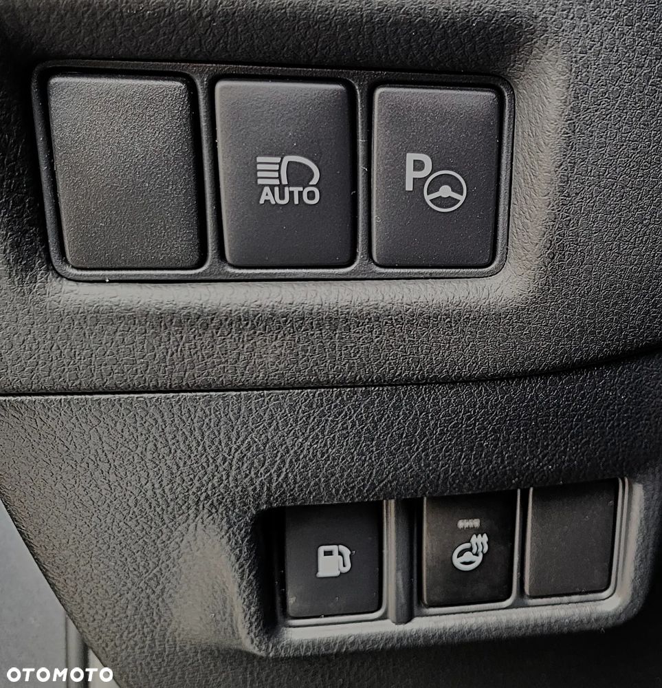 Toyota C-HR 2.0 Hybrid GR Sport - 25