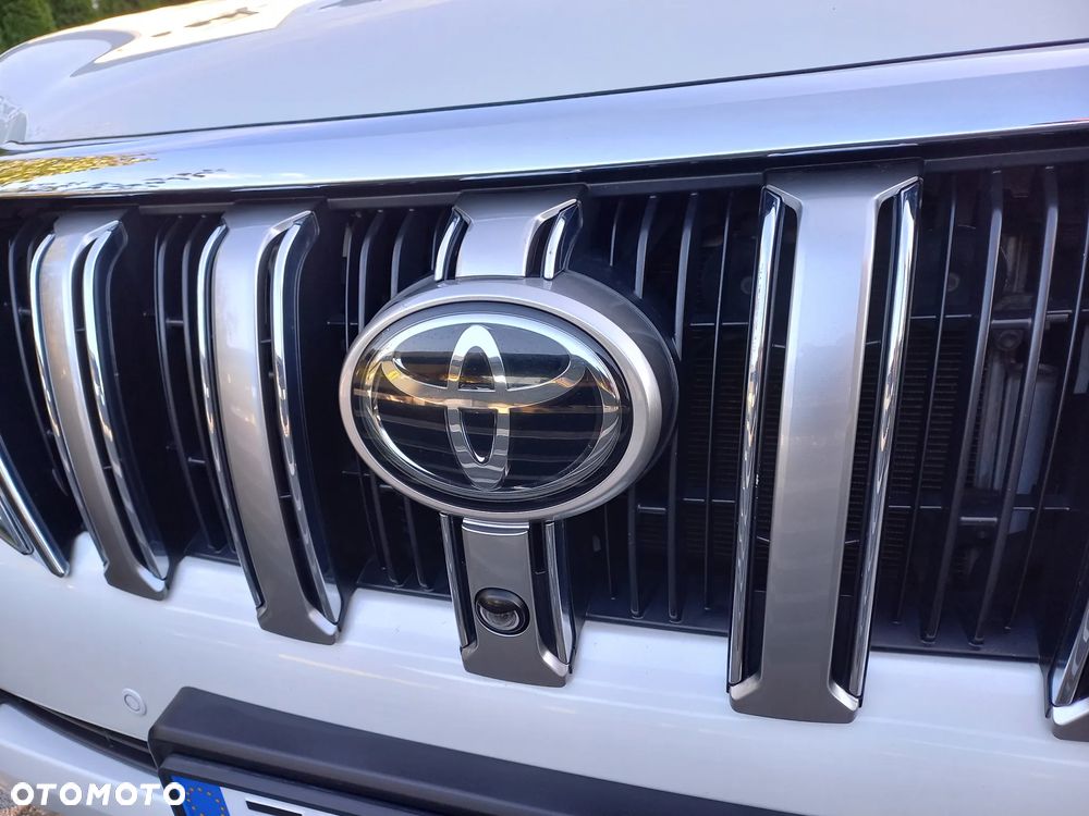 Toyota Land Cruiser LC 2.8 D-4D Invincible - 11