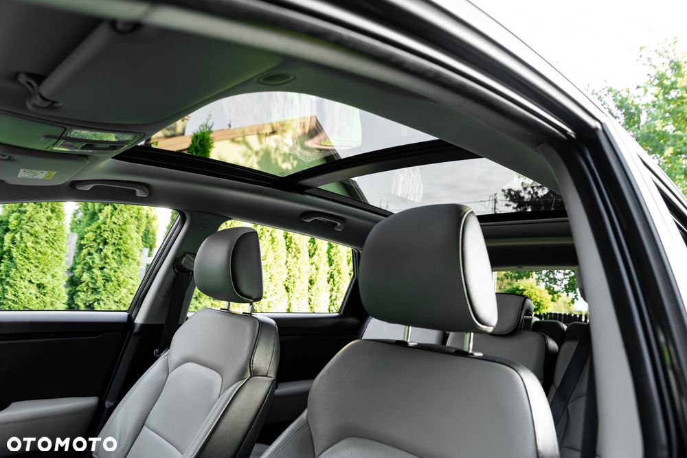 Kia Carens 1.7 CRDi L 7os - 29