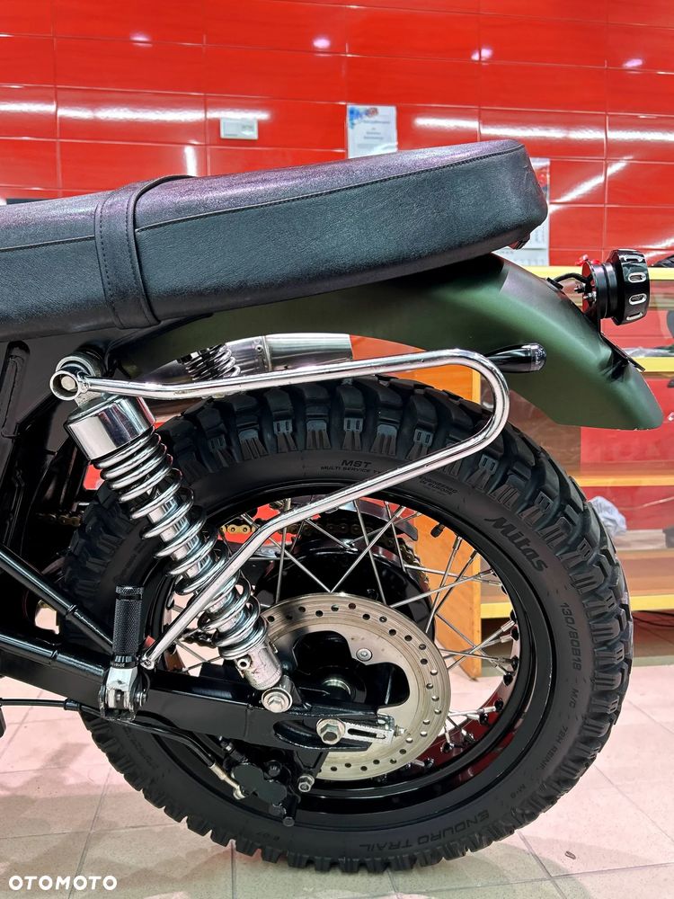 Triumph Scrambler - 15