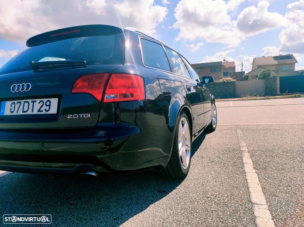 Audi A4 Avant 2.0 TDi S-line - 2