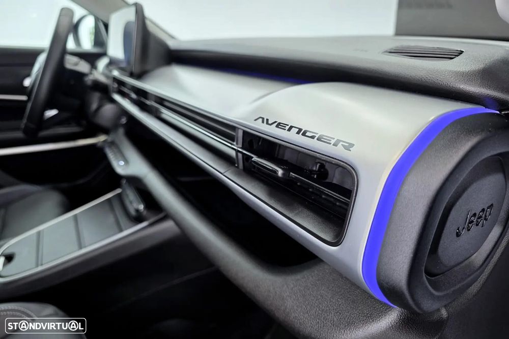 Jeep Avenger 54 kWh Summit Plus - 32