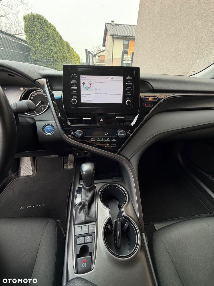 Toyota Camry 2.5 Hybrid Comfort CVT - 11