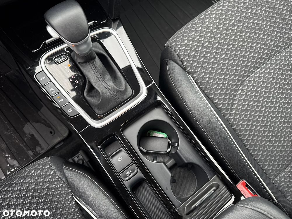 Kia XCeed 1.5 T-GDI Business Line DCT - 16