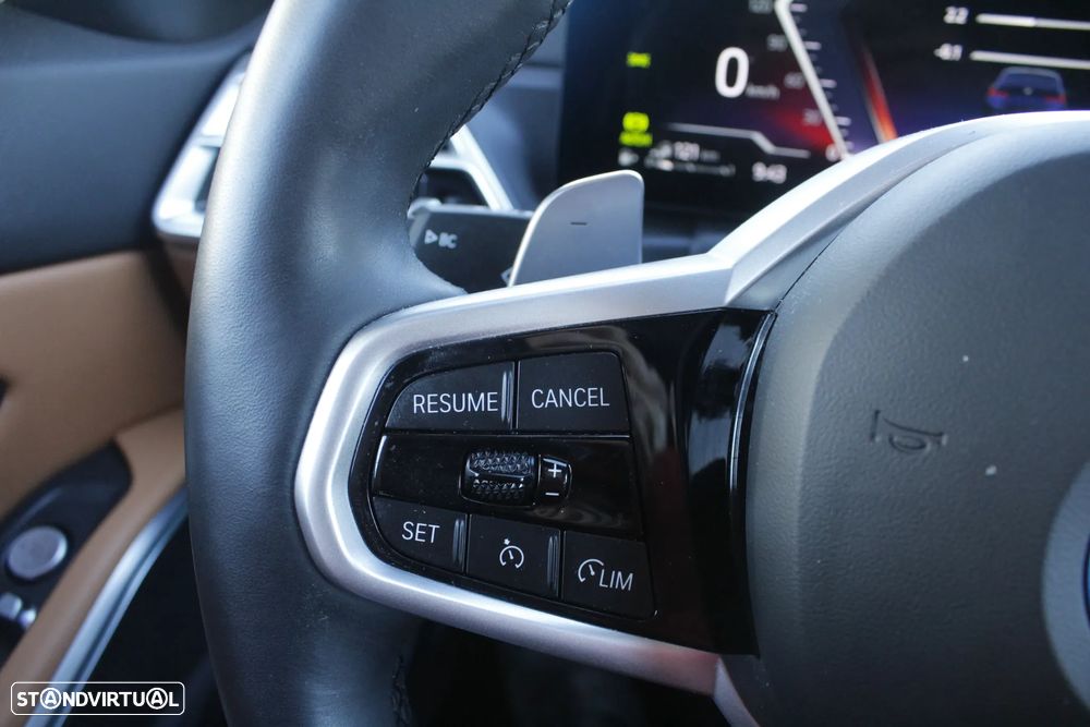 BMW 330 e Touring Pack Desportivo M Pro Auto - 15