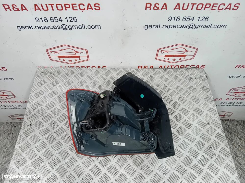 Farolins Farolim Direito BMW Série 1 F20 F21 LED LCI Original - 10