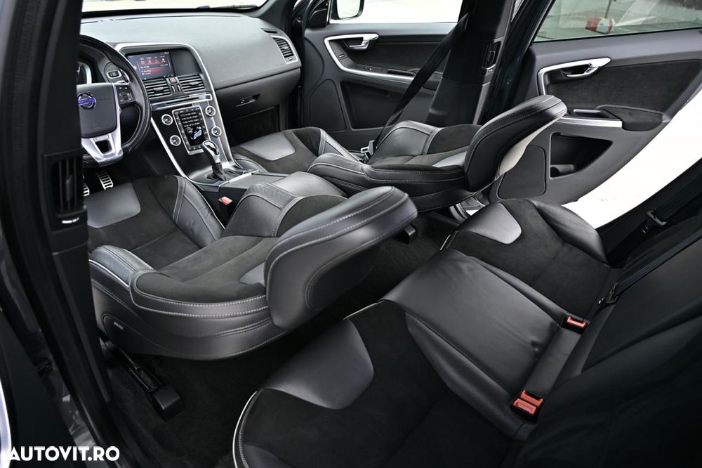 Volvo XC 60 D5 AWD Geartronic Momentum - 20