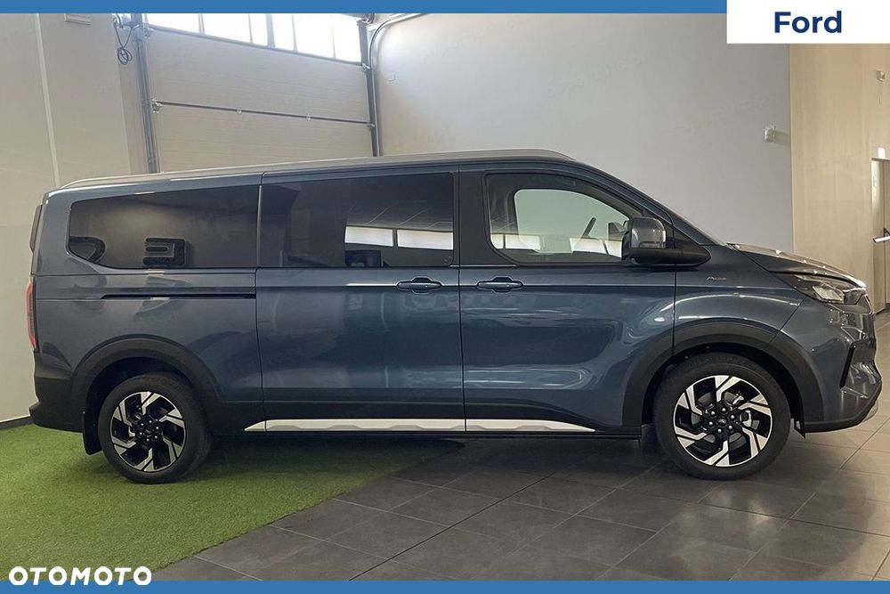 Ford Tourneo Custom - 5