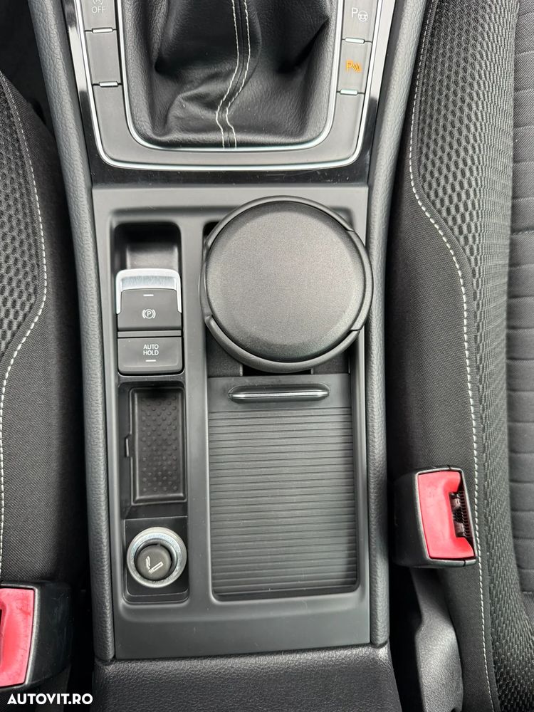 Volkswagen Golf 1.2 TSI BlueMotion Technology Cup - 34