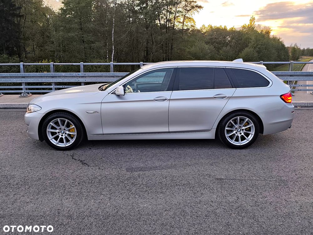 BMW Seria 5 520d Luxury Line - 11