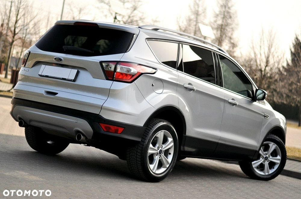 Ford Kuga 1.5 EcoBlue TITANIUM - 4