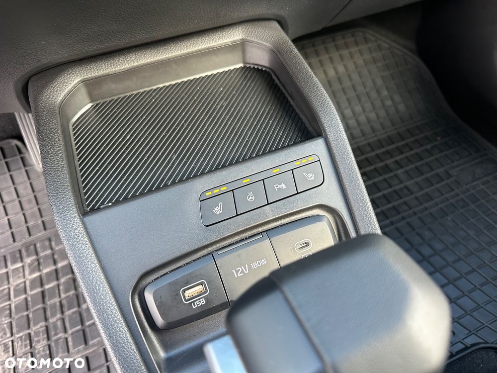 Kia Stonic - 29