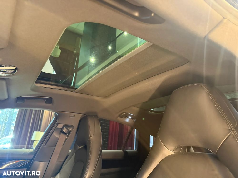 Porsche Panamera 4 - 18