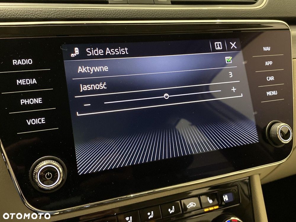 Skoda Superb 2.0 TDI SCR 4x4 Style DSG - 38