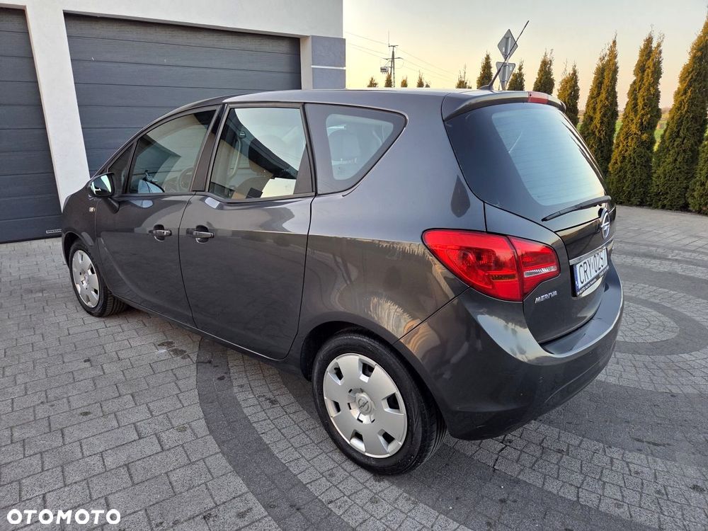 Opel Meriva - 9