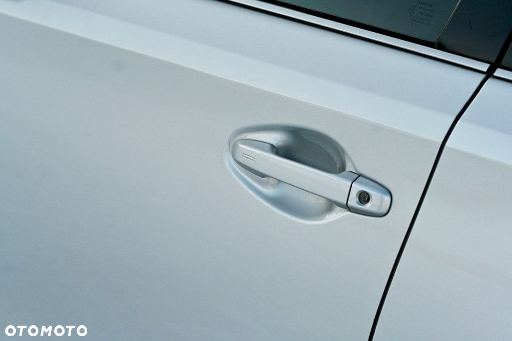 Toyota Auris - 12