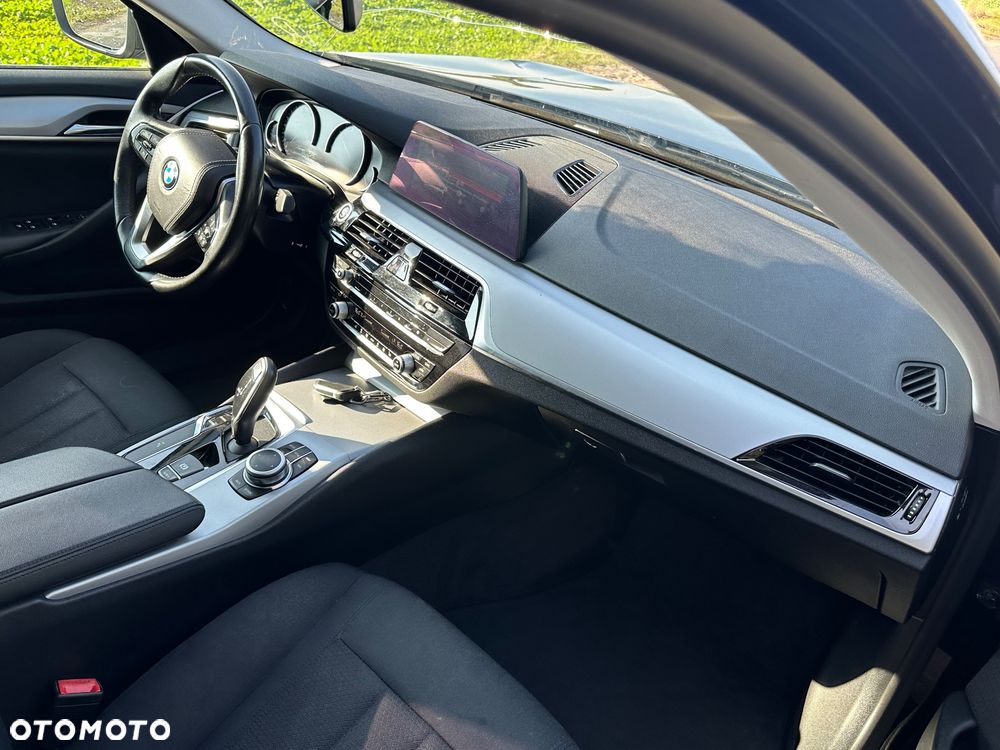 BMW Seria 5 520d - 5