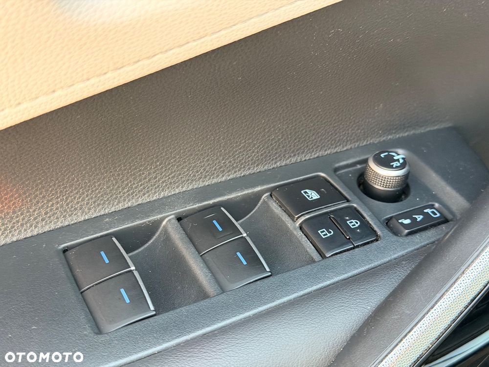Toyota Corolla - 22