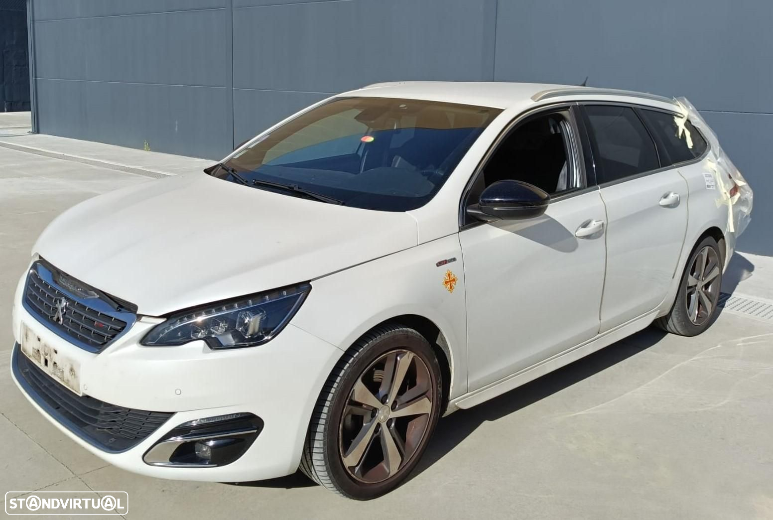 Peugeot 308 SW II 1.2 THP 130cv - 2016 - Para Peças - 2