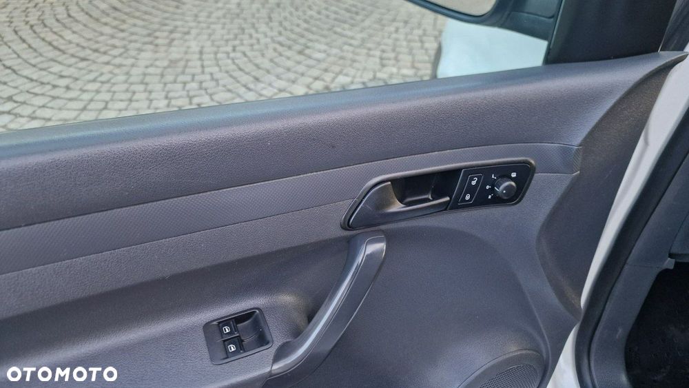 Volkswagen Caddy - 10