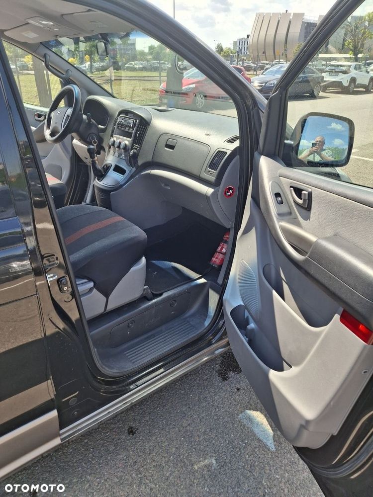 Hyundai H-1 - 6