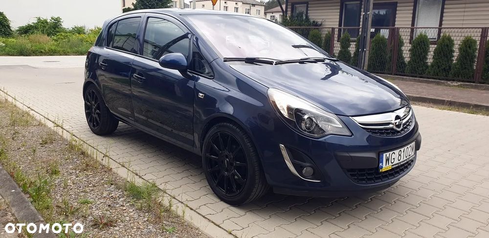 Opel Corsa 1.2 16V Cosmo - 4