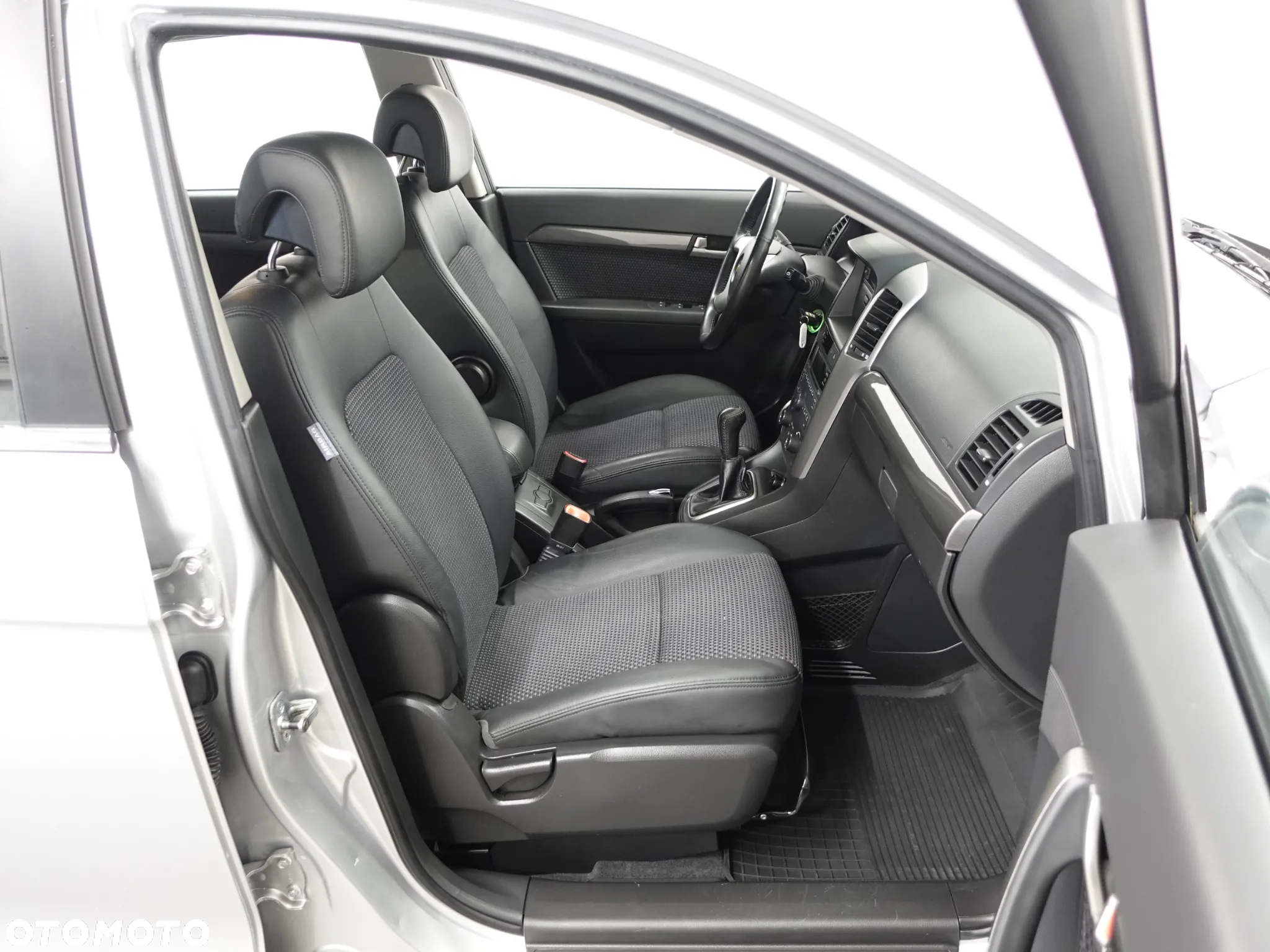 Chevrolet Captiva 2.0 4WD 5 Sitzer LT - 26