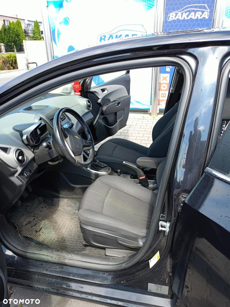 Chevrolet Aveo - 6
