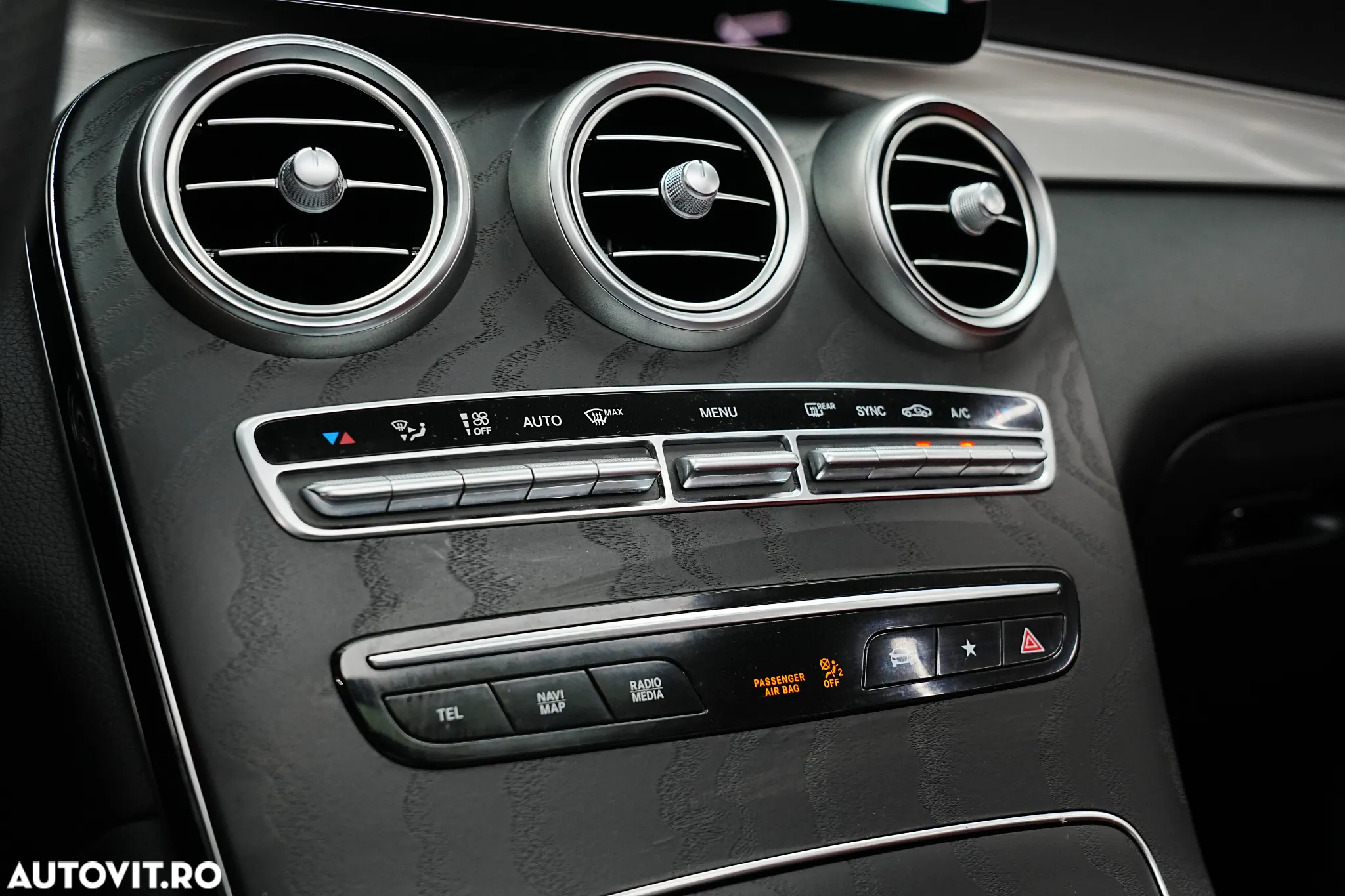Mercedes-Benz GLC Coupe 220 d 4Matic 9G-TRONIC AMG Line Plus - 37