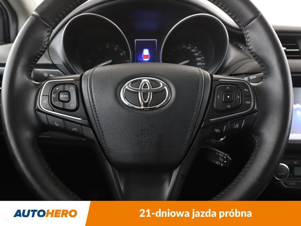 Toyota Avensis 1.8 Prestige - 19