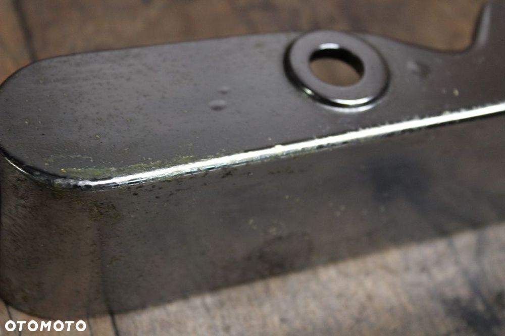 Wspornik błotnika prawy stelaż chrom Harley Davidson FXR 59542-87 - 2