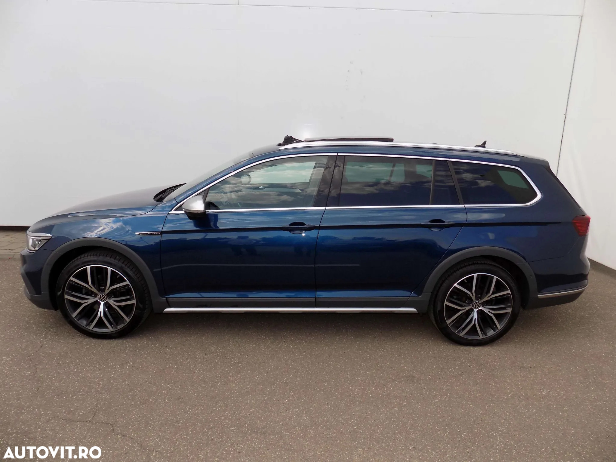Volkswagen Passat Alltrack 2.0 TDI 4Mot DSG - 2