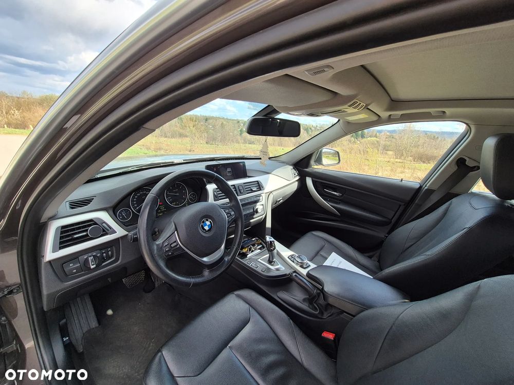 BMW Seria 3 320d Efficient Dynamic Edition - 11