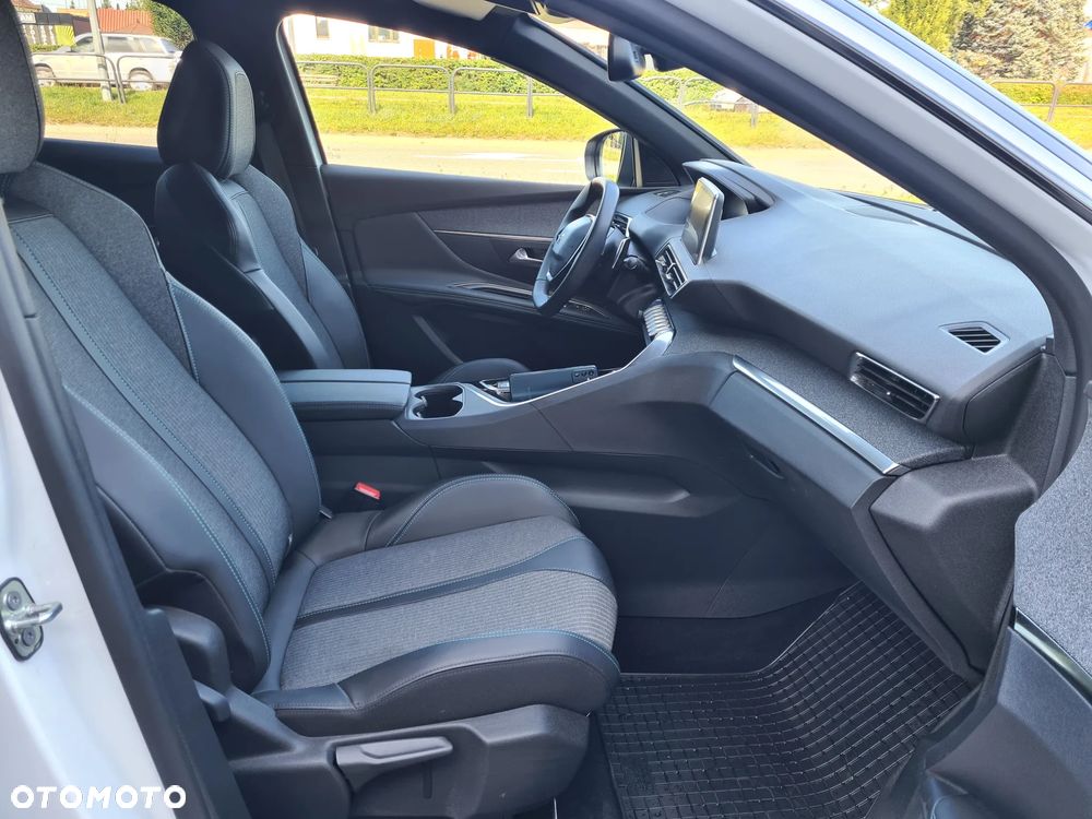 Peugeot 3008 1.2 PureTech Allure Pack S&S EAT8 - 21