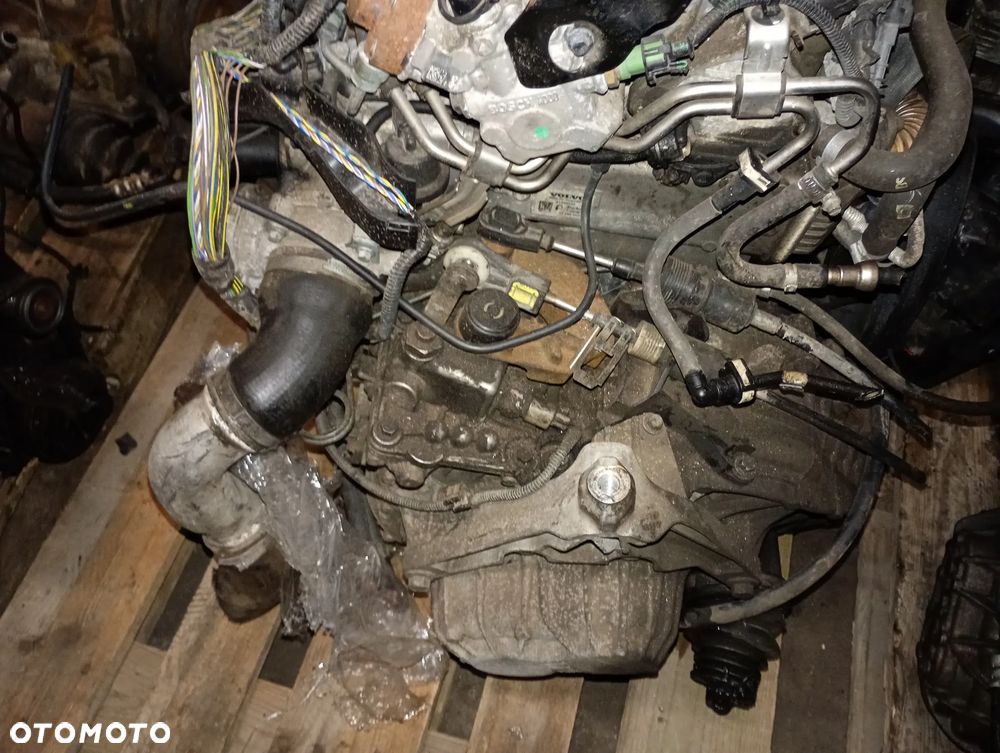 Silnik Kompletny VOLVO 2.0 690 62 25 W, 124 46 49 - 3