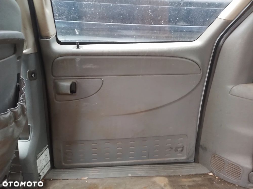 CHRYSLER GRAND VOYAGER IV 04-08 3.8 MPFI SXT - RADIO PBE - 20