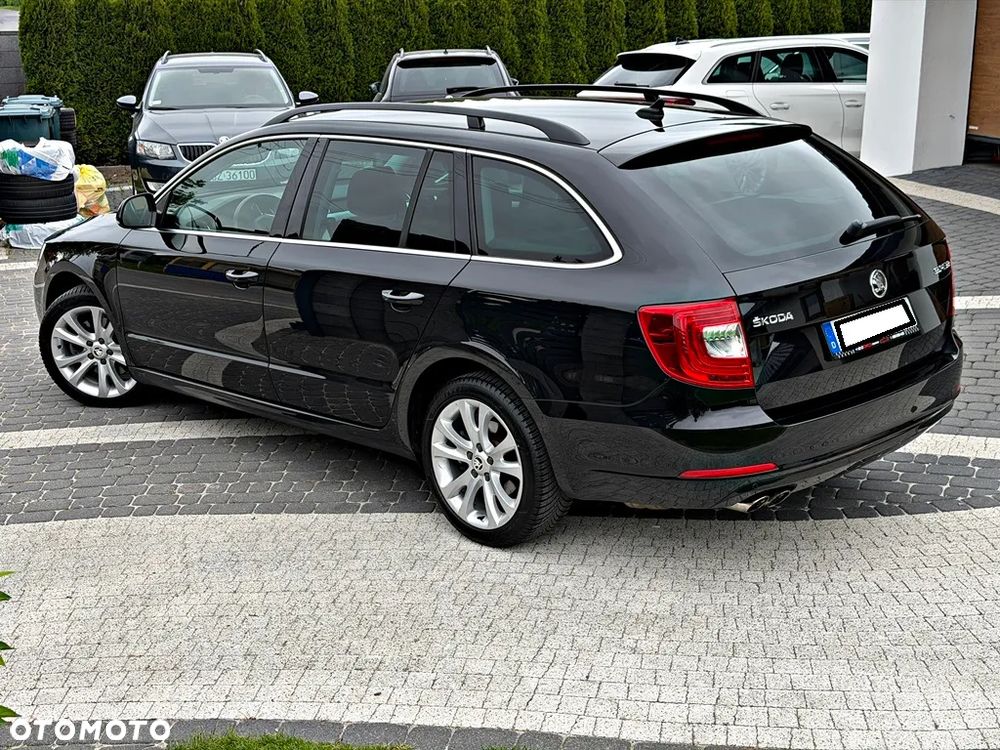 Skoda Superb 2.0 TDI Ambition DSG - 14