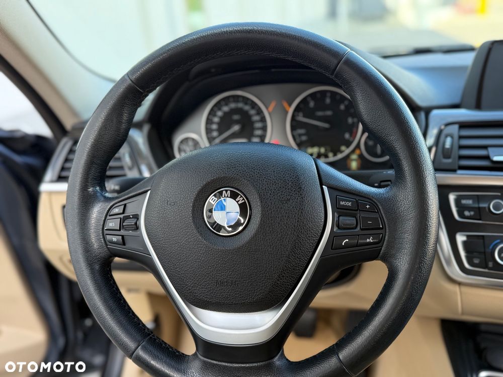 BMW Seria 3 320d Luxury Line - 27